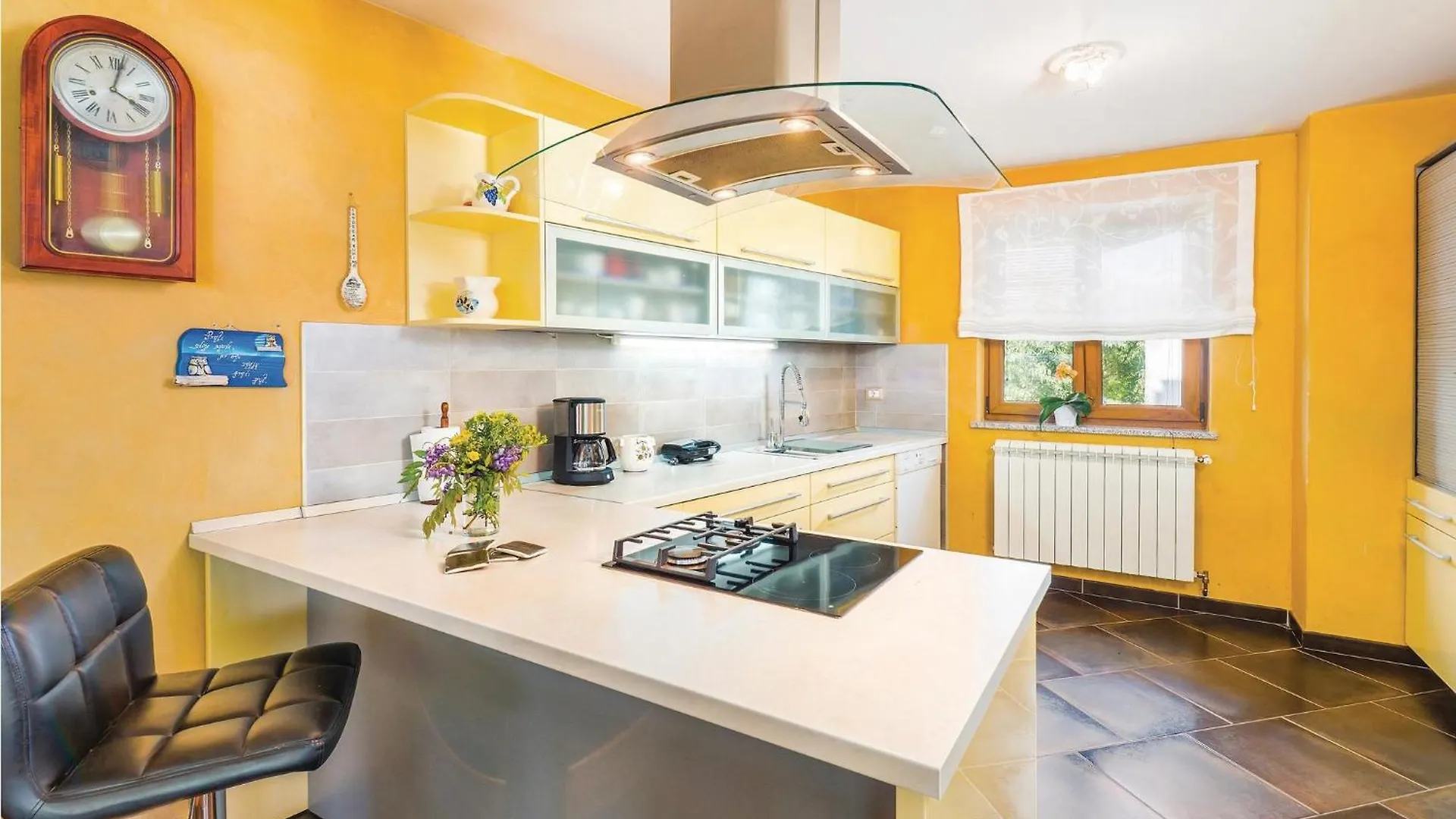 3 Bedroom Awesome Apartment In Viskovo