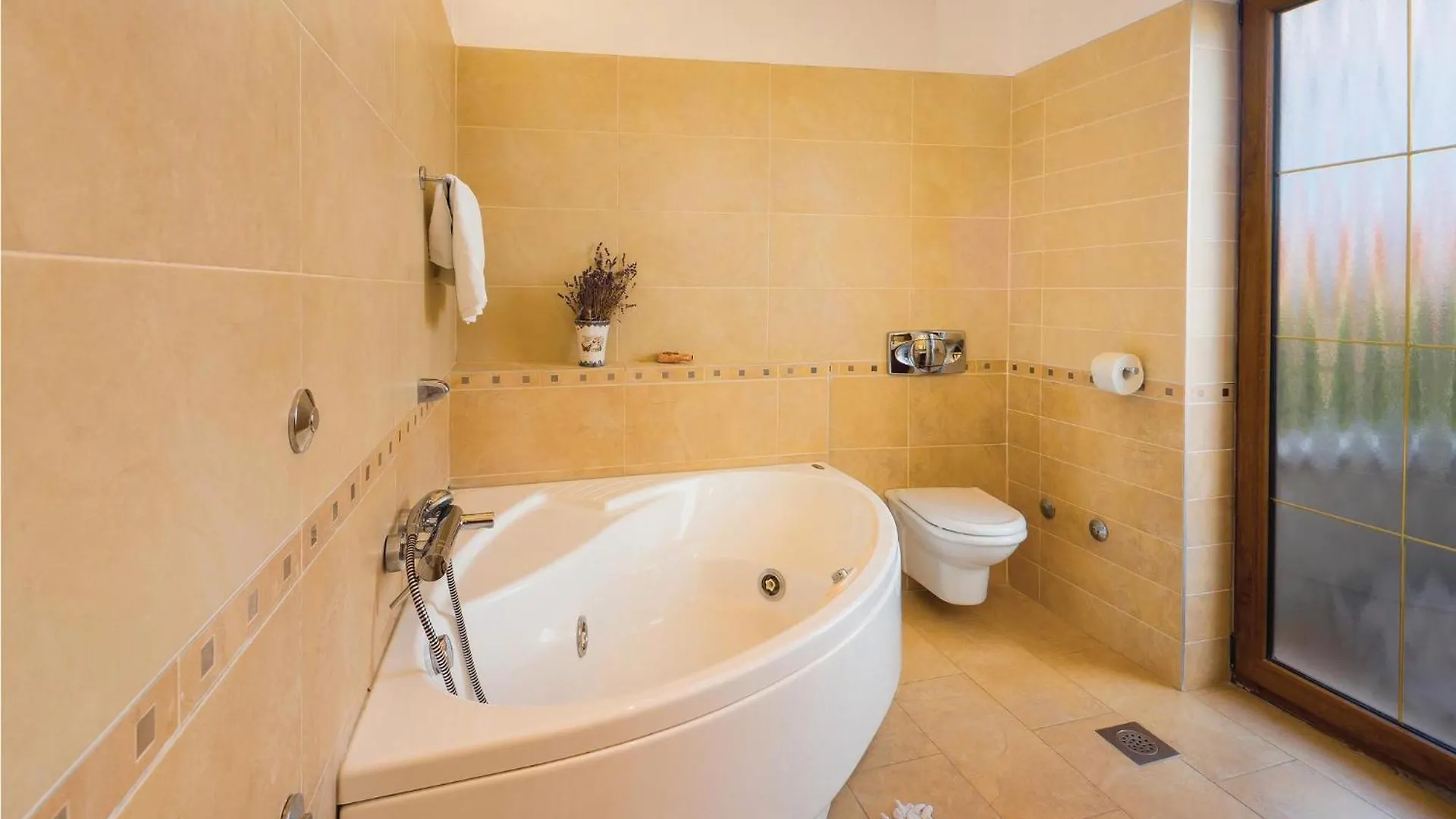 3 Bedroom Awesome Apartment In Viskovo